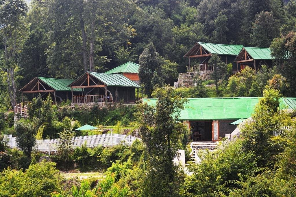 Boutique Glamping Stay at Munsiyari